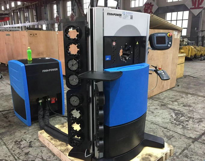 120ICC/140ICC智能控制系統(tǒng)扣壓機